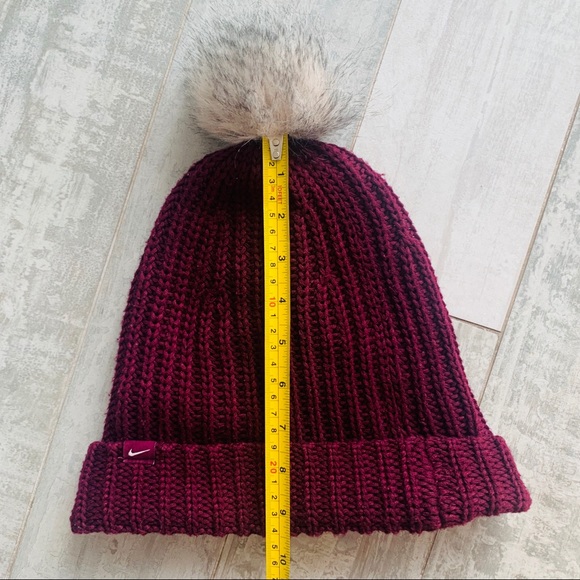 Nike Knit Beanie Vegan Fur Pompon Hat - Picture 5 of 10